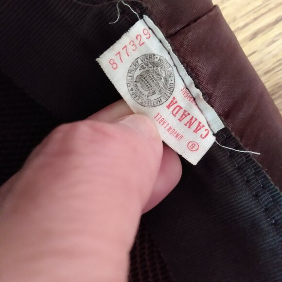 Vintage Fur Hat with Satin Band, Faux Pearl Accent and Union Label - Picture 11 of 15